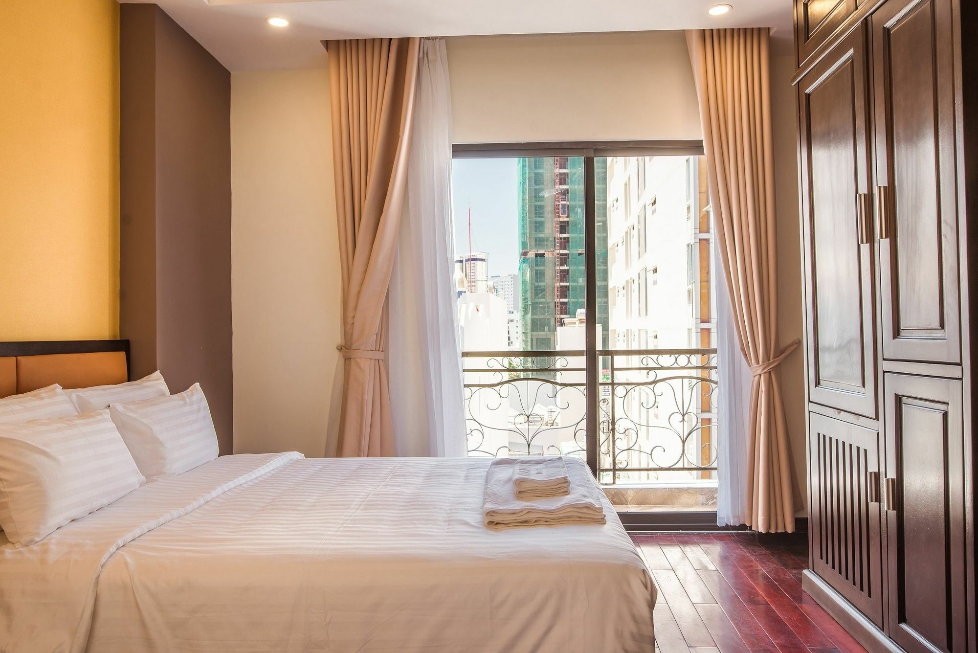 Aladin Hotel Nha Trang Exterior photo